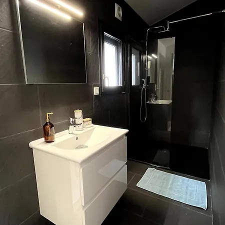 Апартаменты Comfortable And Quiet Little Nest *