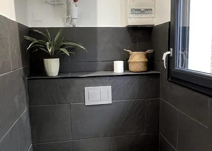 Апартаменты Comfortable And Quiet Little Nest